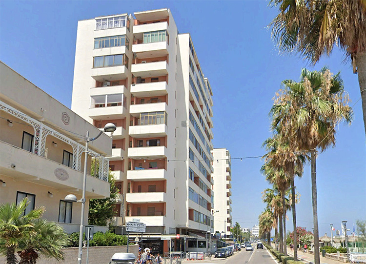 condominio riviera via aldo moro montesilvano
